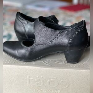 Taos Mary Janes Black Leather Heels